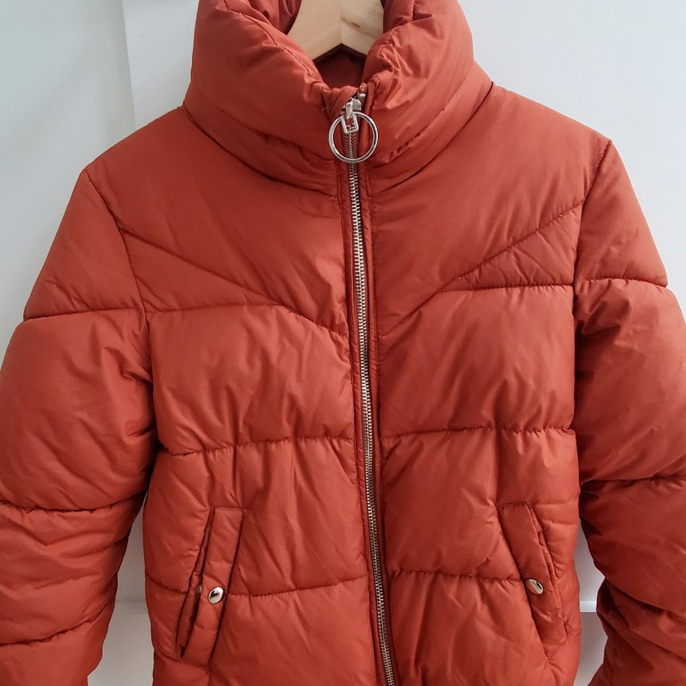 Bershka Boxy Puffer Short Jacket Rust Color XS